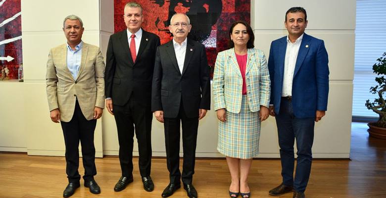 CHP Adana Milletvekilleri Genel Başkan Kemal Kılıçdaroğlu’nu  ziyaret etti. Adana