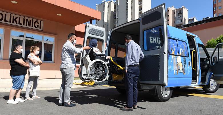 Seyhan Sosyal Yardım İşleri Müdürlüğü bünyesinde hizmete giren  “Engelsiz Taksi”