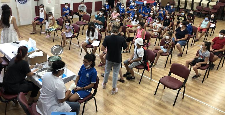 Seyhan Sağlık Müdürlüğünde görevli Diş Hekimi, Diyetisyen sağlık personelinden oluşan