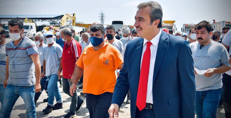 Geçirdiği rahatsızlığın ardından 5 gün evinde dinlenen Çukurova Belediye Başkanı