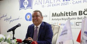 Antalya Büyükşehir Belediye Başkanı Muhittin Böcek 10 Kasım nedeniyle yayınladığı