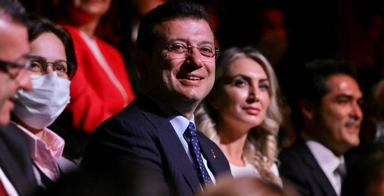 “Cumhuriyet kendimize güvenmeyi öğretti…” İstanbul Anakent Belediyesi (İBB), 29 Ekim Cumhuriyet Bayramı’nın 98’inci yıldönümünü