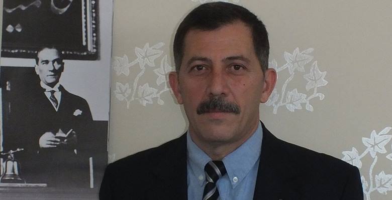 Adana Anakent Belediyesi’ne bağlı BeldetaşA.Ş’nin yönetim kurulu üyesi olan gazeteci