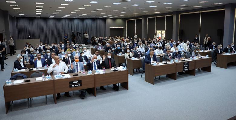 Mersin- Anakent Belediye Başkanı Vahap Seçer, daha önceki Meclis toplantılarında