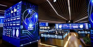 BIST 100 endeksi 14 bin 196 puana çıkarak rekor kırdı,