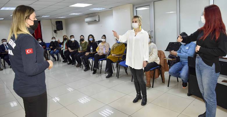 Adana- Anakent Belediyesi, kurum içi eğitim seminerleri kapsamında Seyhan İlçe