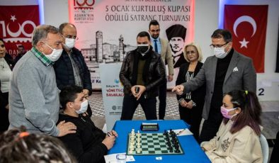 Seyhan’da Satranç turnuvası şölene dönüştü