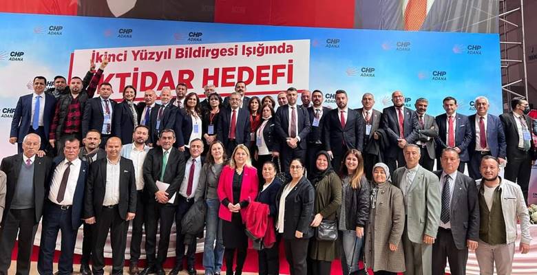 Adana’da ASKİ Spor Salonu’nda düzenlenen CHP Genişletilmiş İl Danışma Kurulu