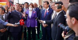 Akşener İle İmamoğlu Çengelköy Kültür Merkezi’ni açtı