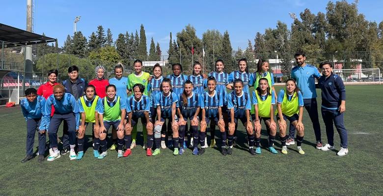 Kocaelispor taraftar grubu Hodri Meydan, ekonomik sıkıntılar yaşayan Adana Demirspor