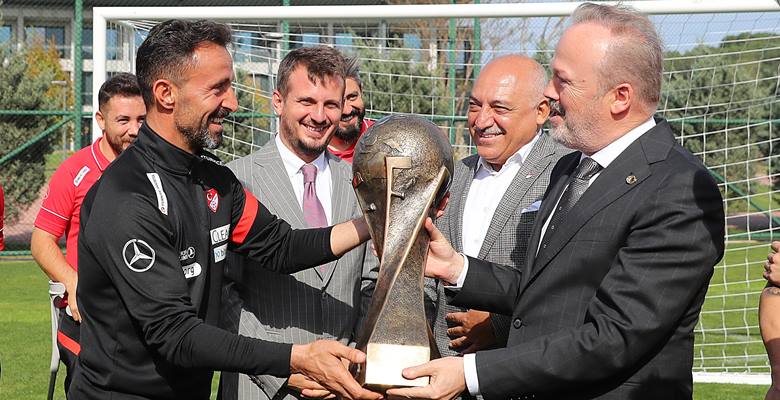 OLAYNET– Türkiye Futbol Federasyonu Başkanı Mehmet Büyükekşi, TFF’nin ev sahipliğinde