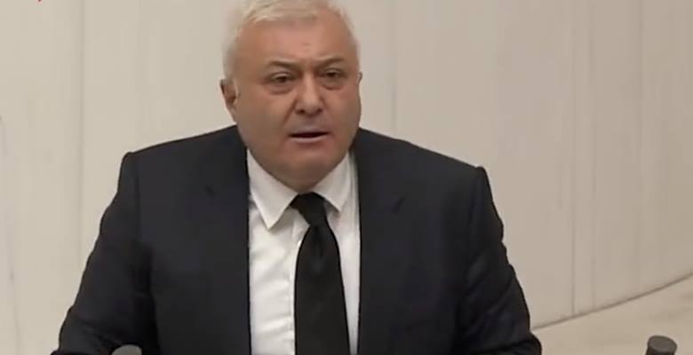 Türkiye Büyük Millet Meclisi’nde başlayan Sansür Yasası görüşmelerinde CHP grubu