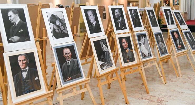 184 Atatürk portresi Adana’da sergileniyor