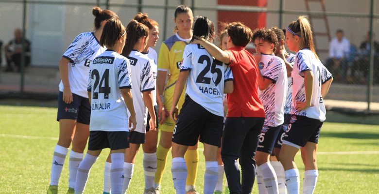 ADANA/ Olaynet– Kadınlar Futbol Süper Ligi B Grubu beşinci hafta