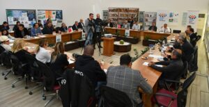 MERSİN/ Olaynet– Kamuoyunun tartışma konularından olan Çamlıbel Balıkçı Barınağı bölgesine