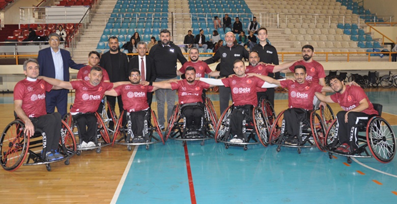 ADANA/ Olaynet– Tekerlekli Sandalye Basketbol  2. Liginde mücadele eden BETA ENERJİ