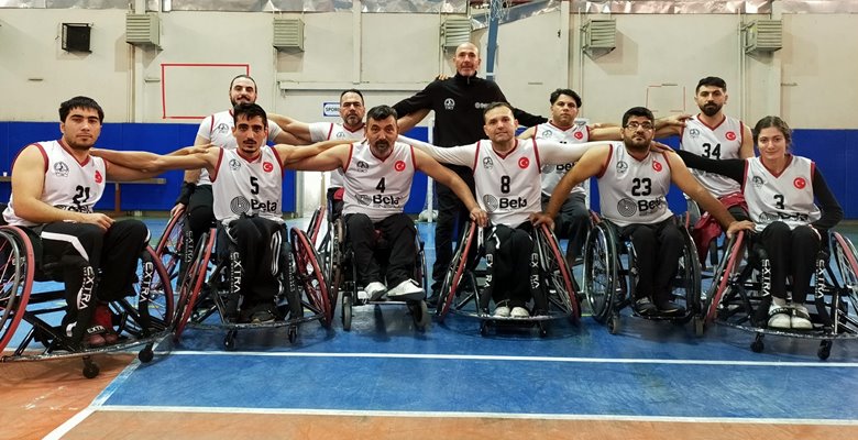 ADANA/ Olaynet– Geçen yıl yenilgi almadan ligi tamamlayan, Tekerlekli Sandalye