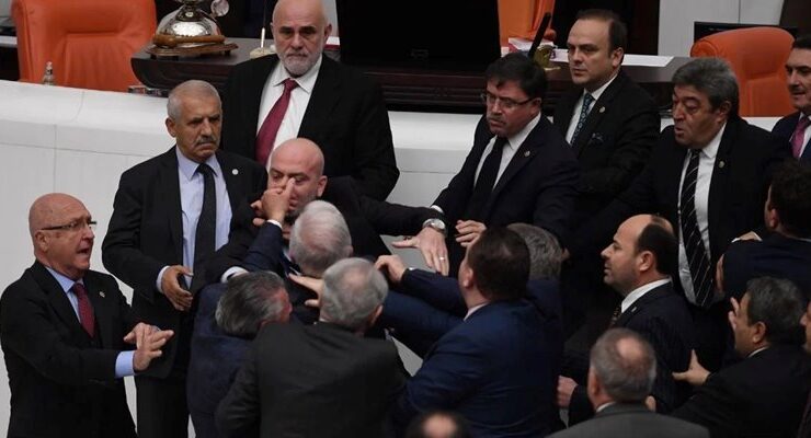 Meclis’te AKP-İYİP kavgası…