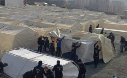 İzmir ekibi Hatay’da çadırları kurdu