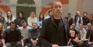 Olaynet– Sanatçı, AHBAP Başkanı Haluk Levent, yapacakları çalışmayı anlatmak için