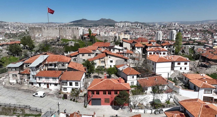 Ankara Kalesi başkentin turizm merkezi       