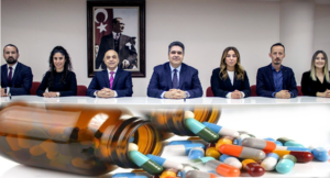 Adana/ Olaynet– Halk’ın eczane eczane dolaşmasına karşın ilaçlarının çoğunu bulamadığını