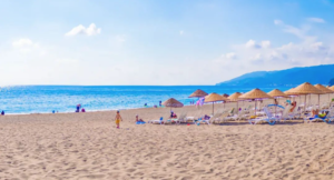 Olaynet– “Ege ve Akdeniz kıyıları turistle doldu, yer kalmadı” haberlerinin