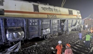 Hindistan’da tren kazası…