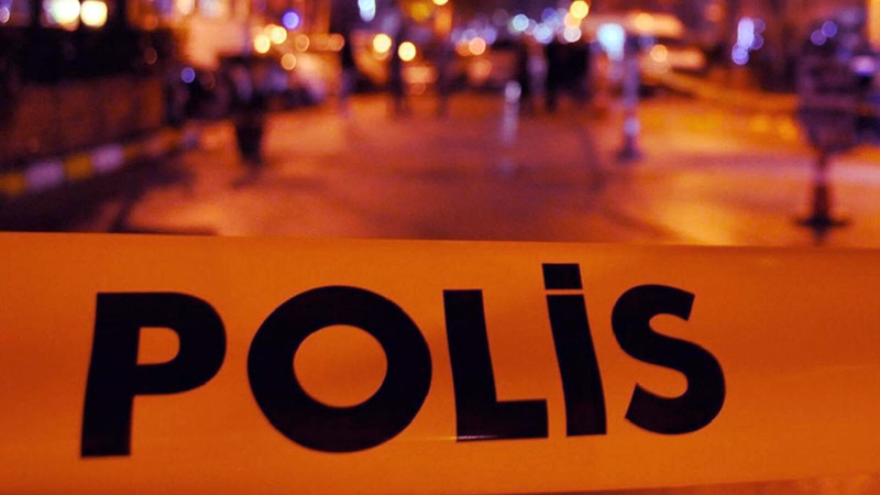 Ankara’da, Kızılay Konur Sokak’ta bir araya gelen üniversite öğrencileri, “Gençlik