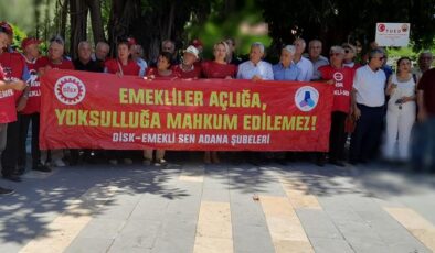 Emekliler zamları protesto etti!