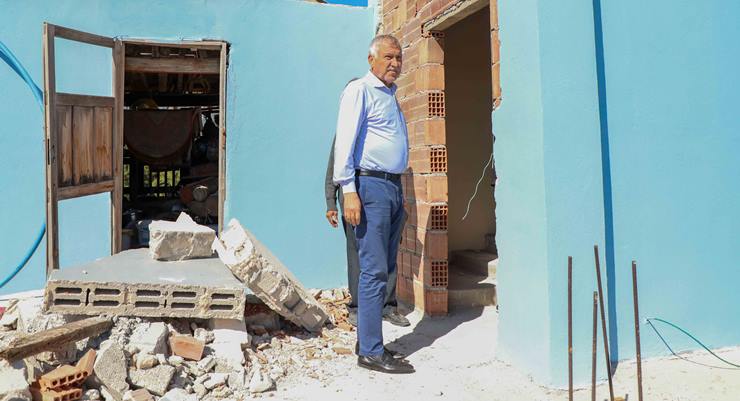 “Depremde evleri zarar görenlerin yanında olacağız…”