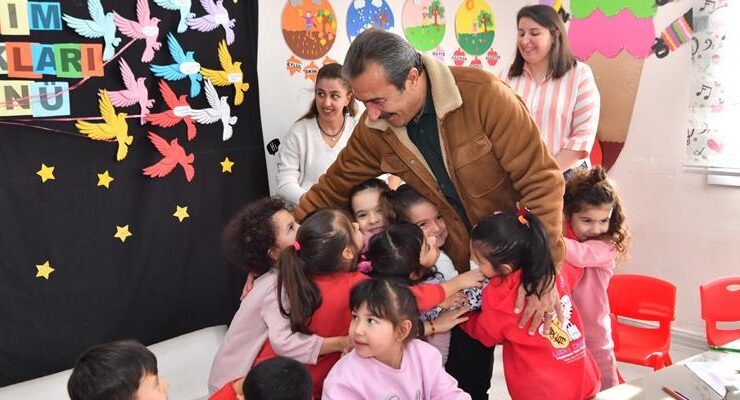 Çetin, Dünya Çocuk Hakları Günü’nü çocuklarla kutladı