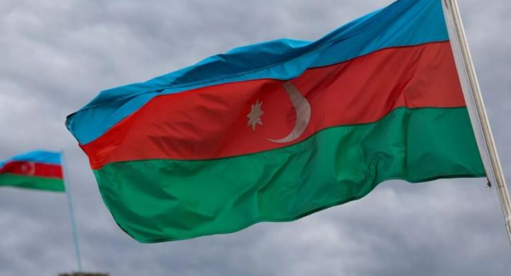 Azerbaycan’da “ciddi eksikliklerin” gölgesinde seçim!