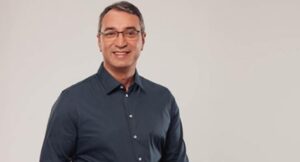 Mahir Polat (d. 1976, Erzincan) sanat ve mimarlık tarihçisi, bürokrat