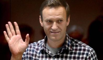 Navalni’nin cenazesi annesine teslim…