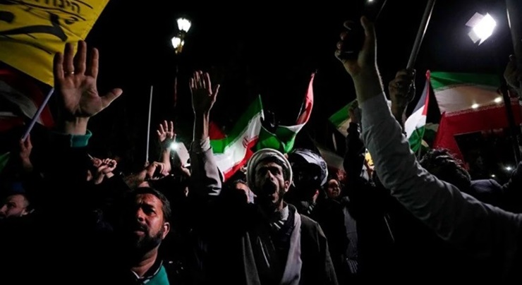 Saldırısı sonrası Tahran’da kutlama