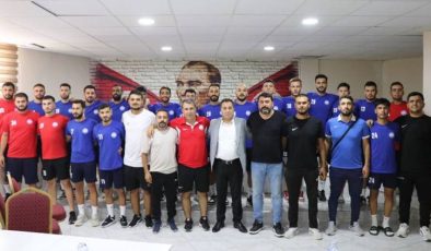 Imamoğlu Belediyespor’dan toplu imza