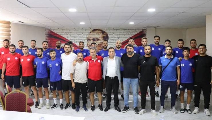 Imamoğlu Belediyespor’dan toplu imza