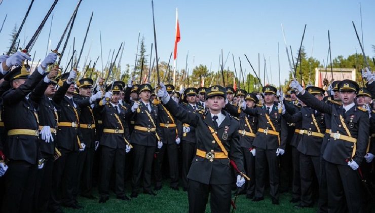 Teğmenlerden ilk açıklama…