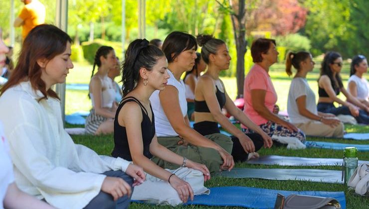 Anakent Belediyesi’nden yoga eğitimi