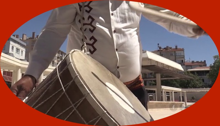 Oktay EROL Kozan’da, Kazım Özgan’ın belediye başkanlığının ilk dönemiydi. Kozan,
