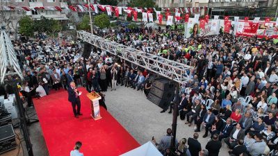 Adana Anakent Belediye Başkanı Zeydan Karalar, Beyazevler Kent Kütüphanesi’nin temelini