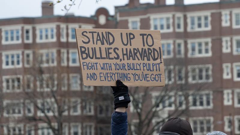 ABD'de Donald Trump yönetimi dünyanın en prestijli üniversitelerinden Harvard ile