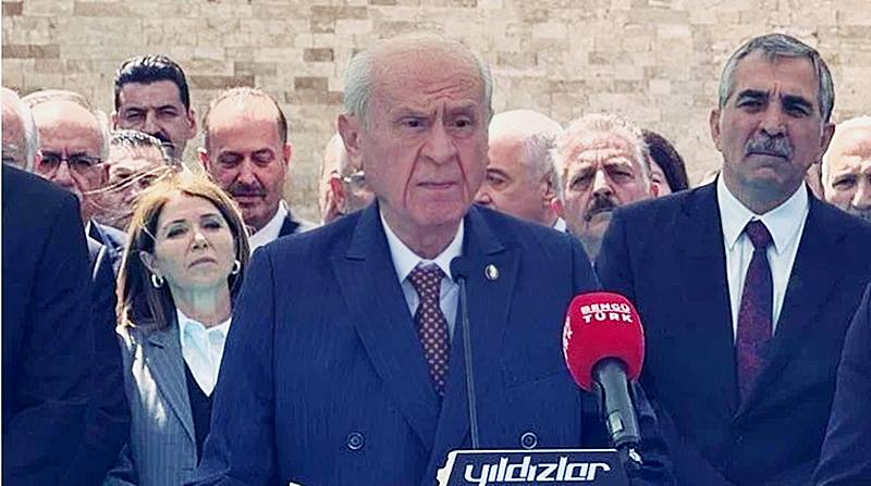 MHP Genel Başkanı Devlet Bahçeli, Ülkücü Şehitler Anıtı’nı ziyaret ederek