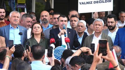 CHP’li belediye başkanlarına yönelik artan yargı baskısına karşı Seyhan Belediyesi