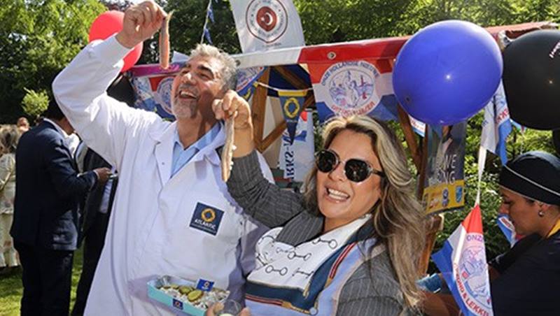 Türkiye ile Hollanda arasındaki 500 yıllık dostluk, sadece diplomatik metinlerde