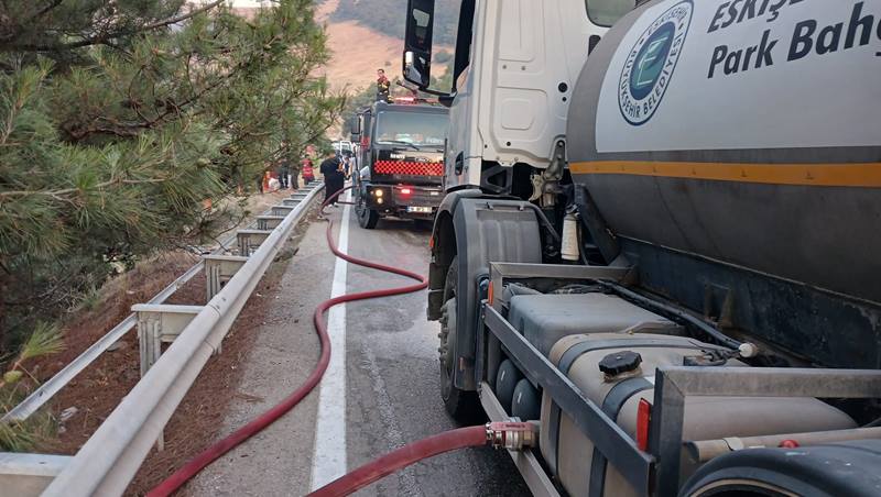 Bursa’nın Kestel ilçesi Ağlaşan Mahallesi ile Gürsu arasında çıkan orman