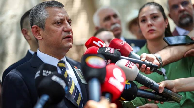 CHP Genel Başkanı Özgür Özel, İstanbul Anakent Belediye (İBB) Başkanı