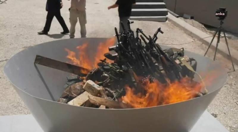 Milli Dayanışma, Kardeşlik ve Demokrasi Komisyonu’nun İmralı Adası’ndaki görüşmesinin ardından