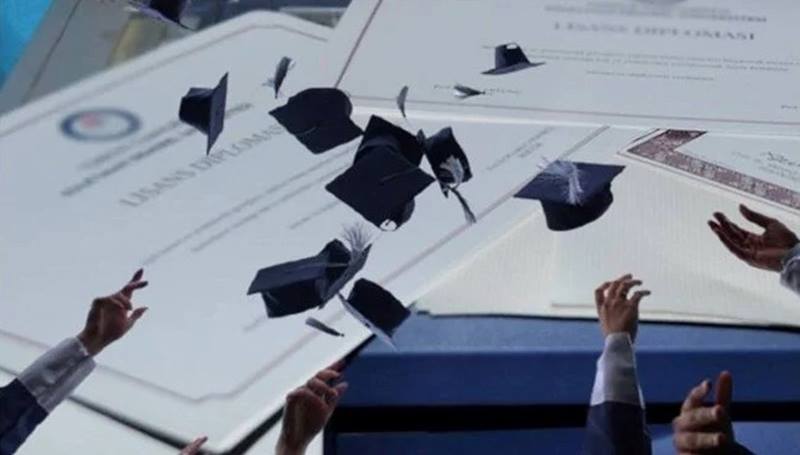 Sahte diploma skandalı Türkiye gündemini sarsarken, Cumhuriyet Halk Partisi’nin bu